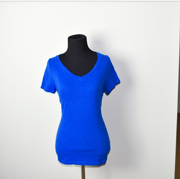 Tops - Adorable Blue Short Sleeve Shirt